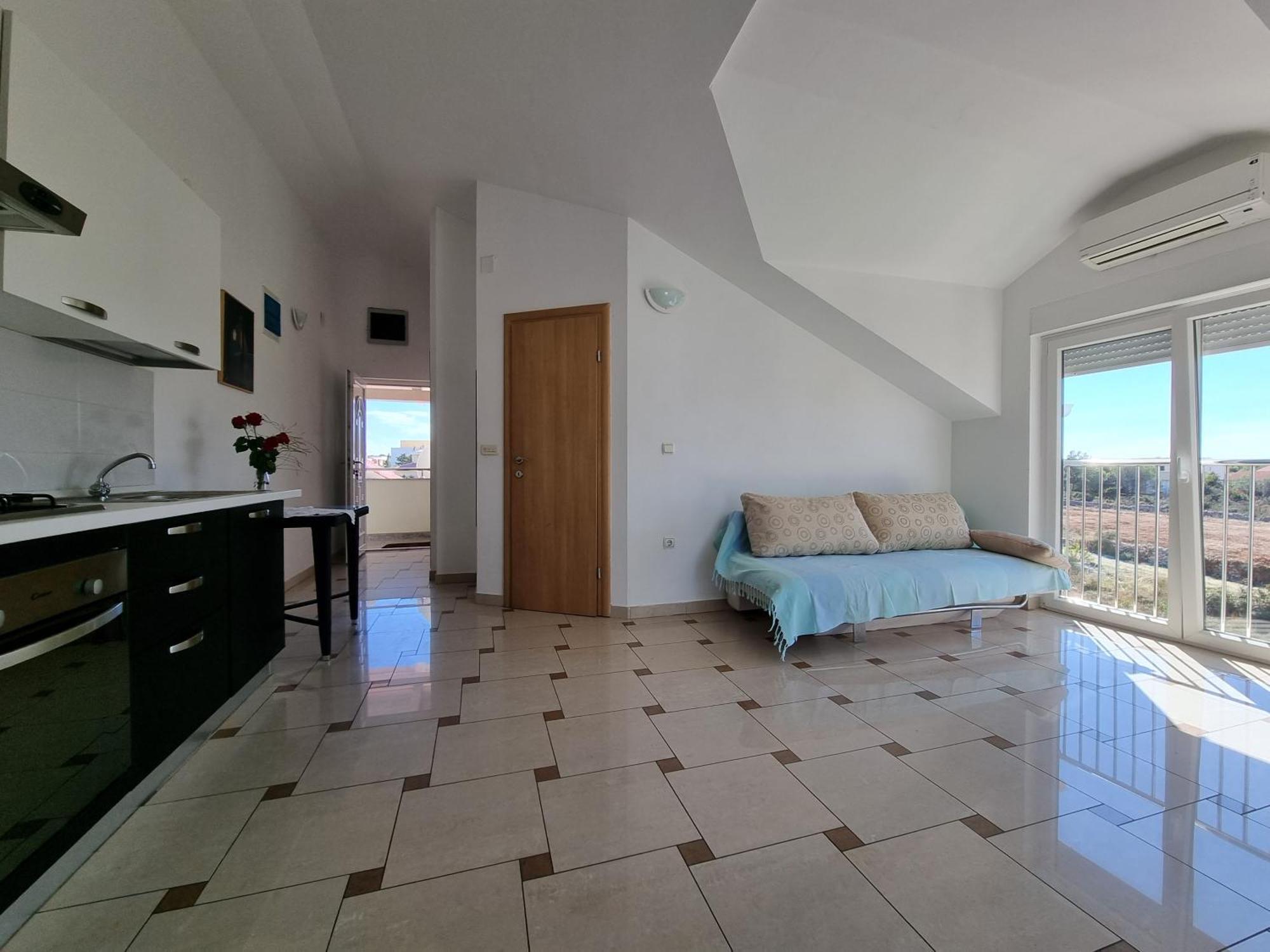 נובליה The Golden Grotto Apartments מראה חיצוני תמונה